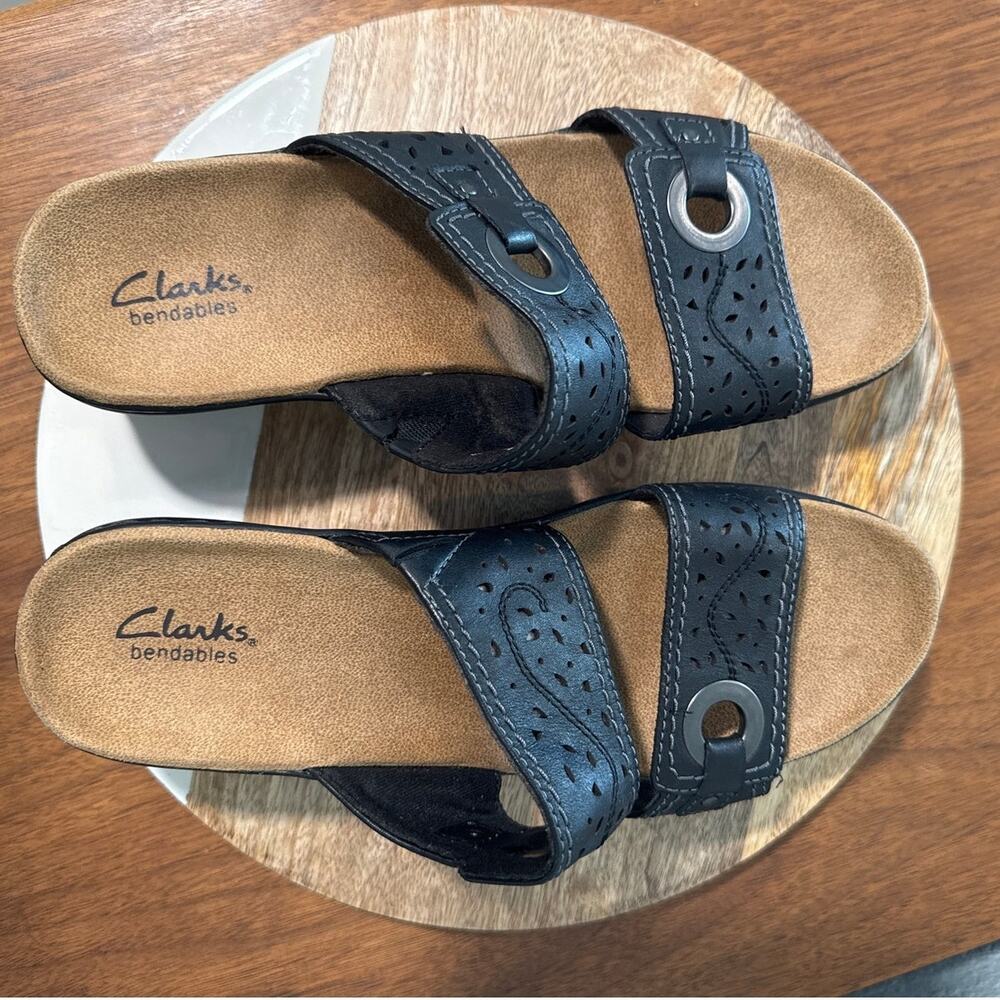 Clarks Bendables Black Leather Slide Sandals Women's 8.5M Comfort Wedge - Picture 3 of 7